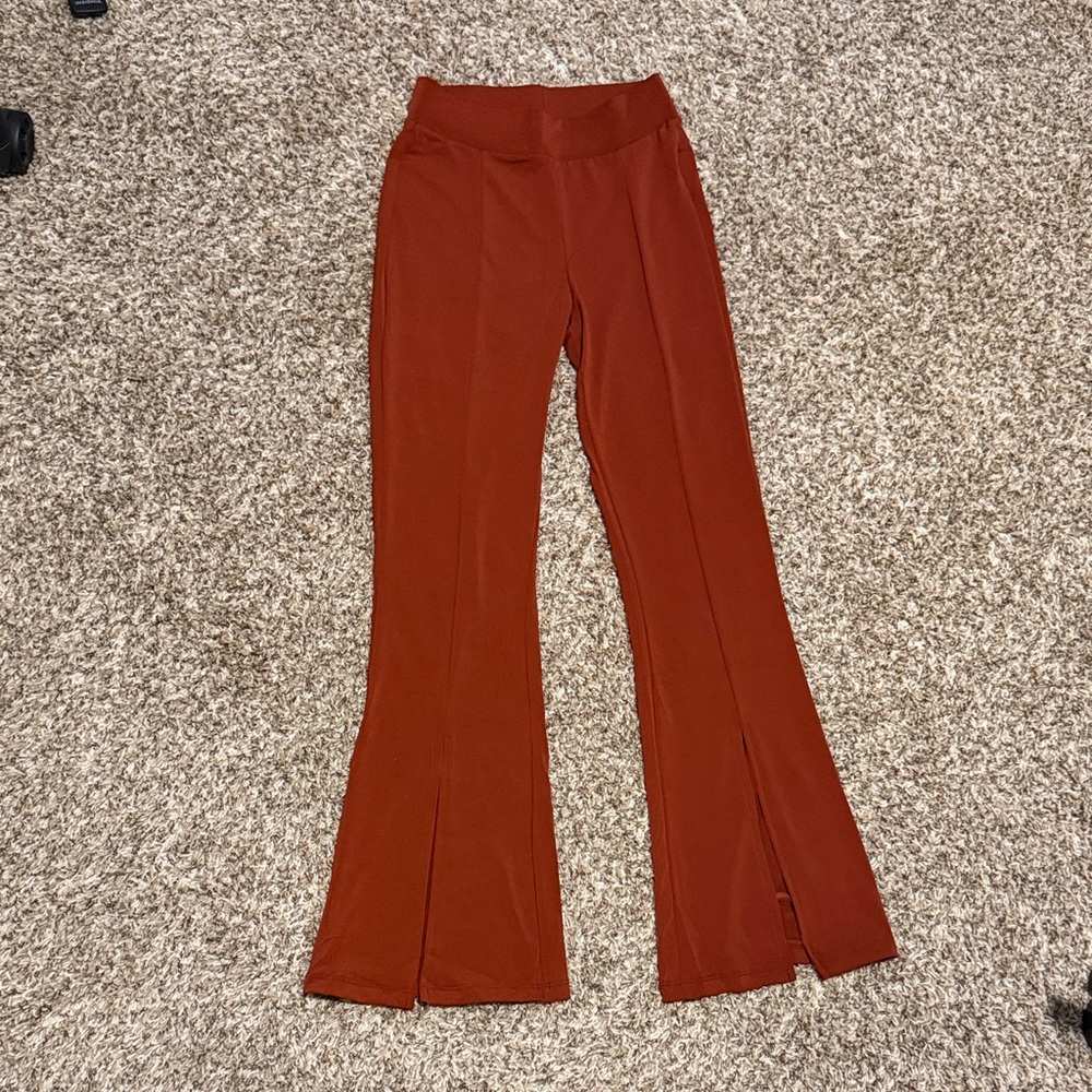 Zenana Outfitters Ribbed Flared Pants - Rust